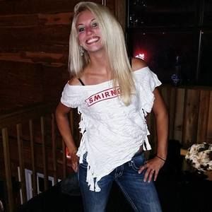 Meet your Posher, Lea